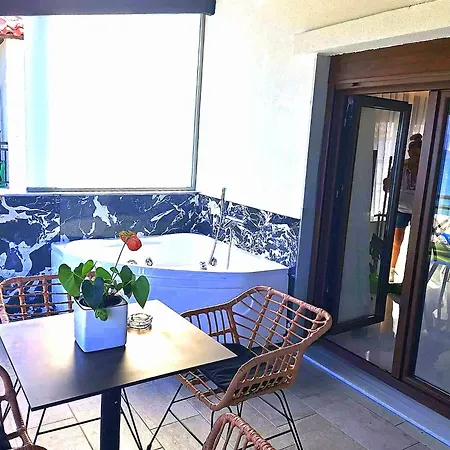 Lux Sea Front Avra *