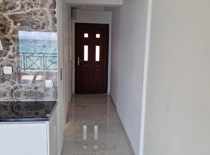 Lux Sea Front Avra Lägenhet