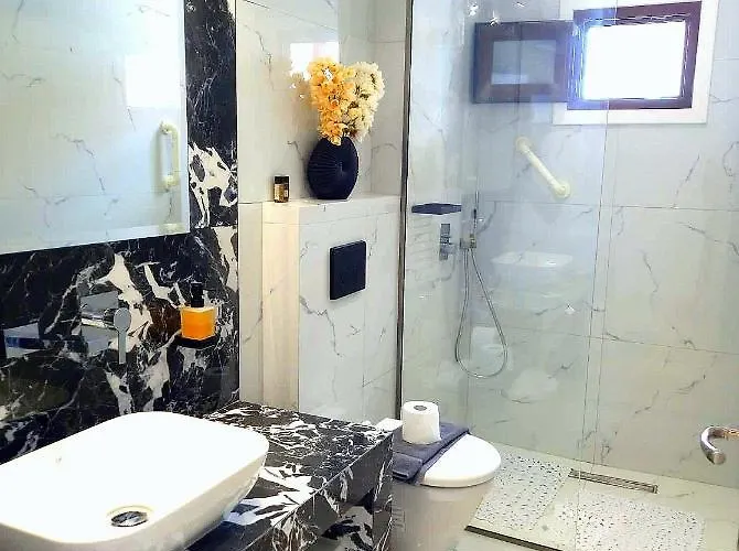 Lux Sea Front Avra * Pefkochori