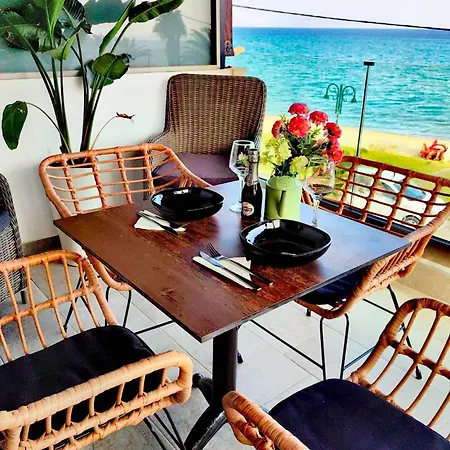 Lux Sea Front Avra